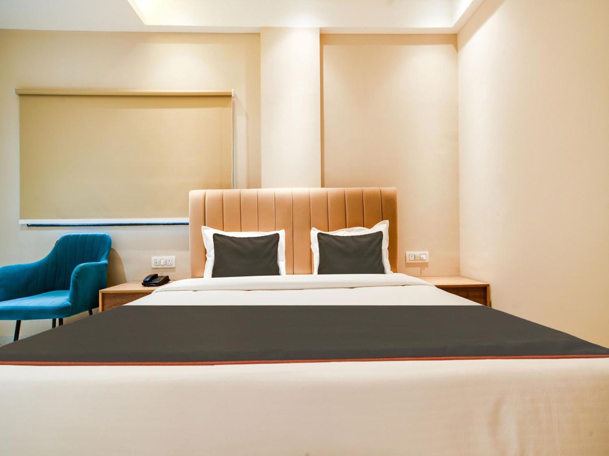 Collection O Hotel Mint Indore Dış mekan fotoğraf