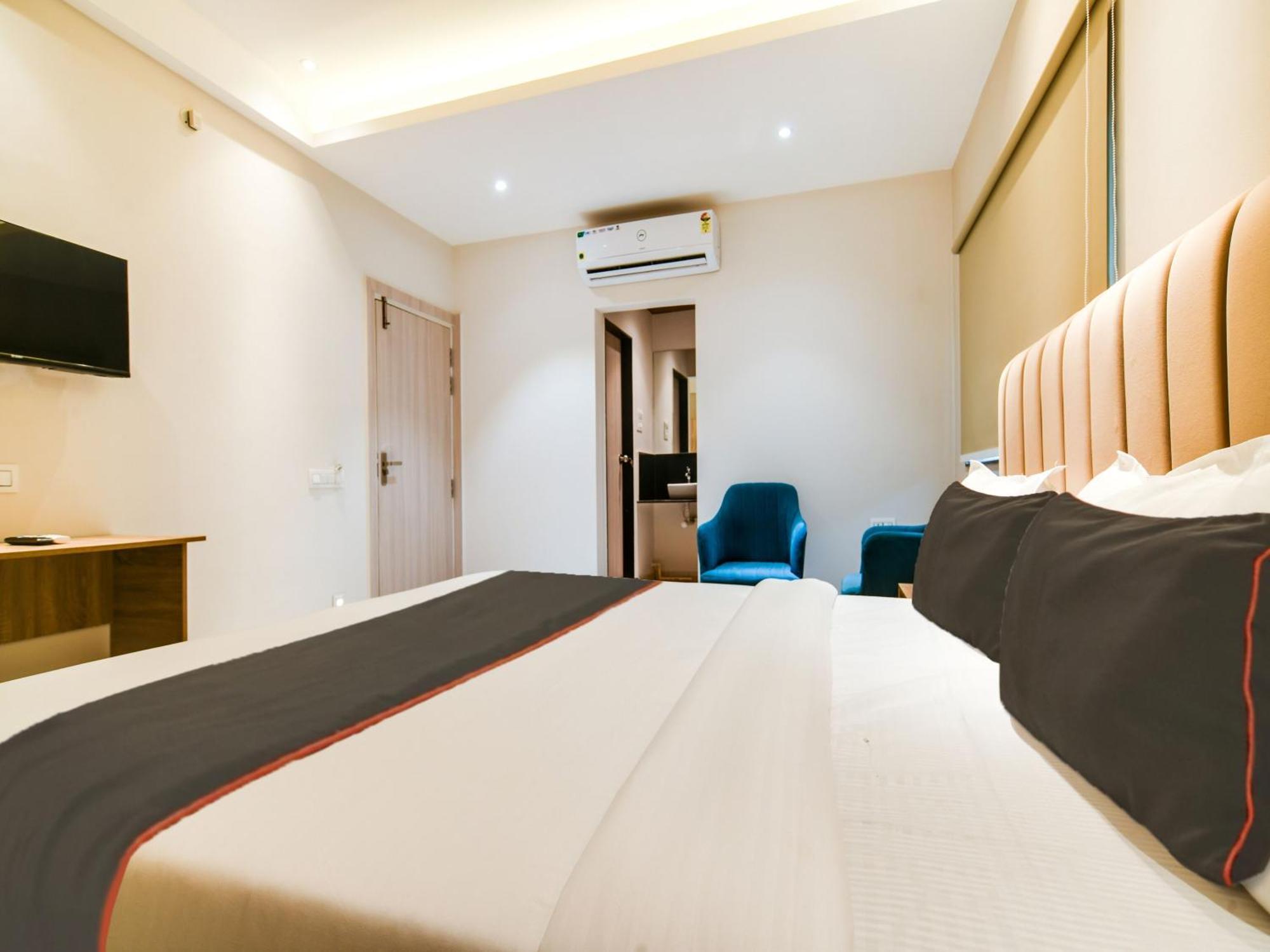Collection O Hotel Mint Indore Dış mekan fotoğraf