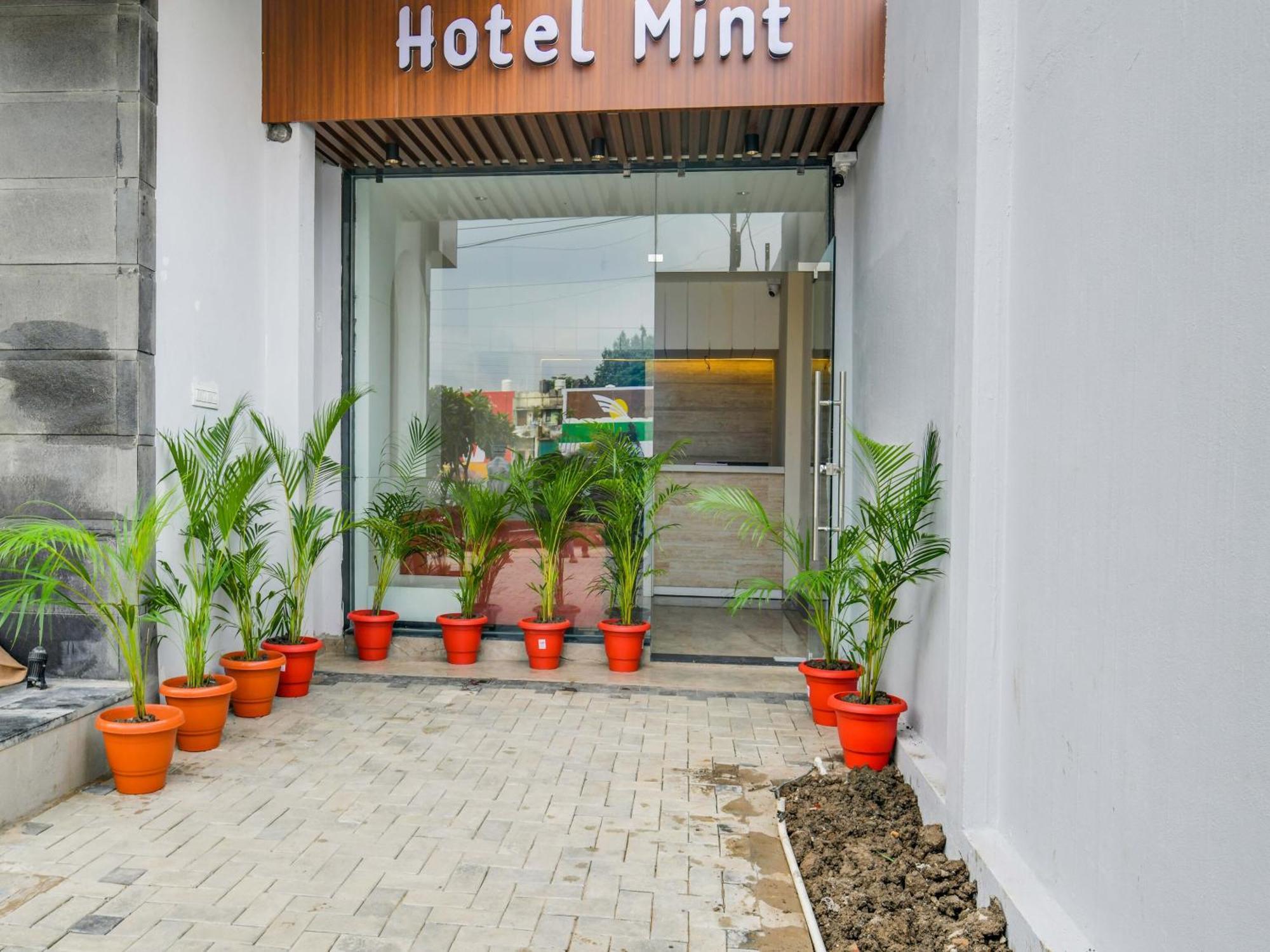 Collection O Hotel Mint Indore Dış mekan fotoğraf
